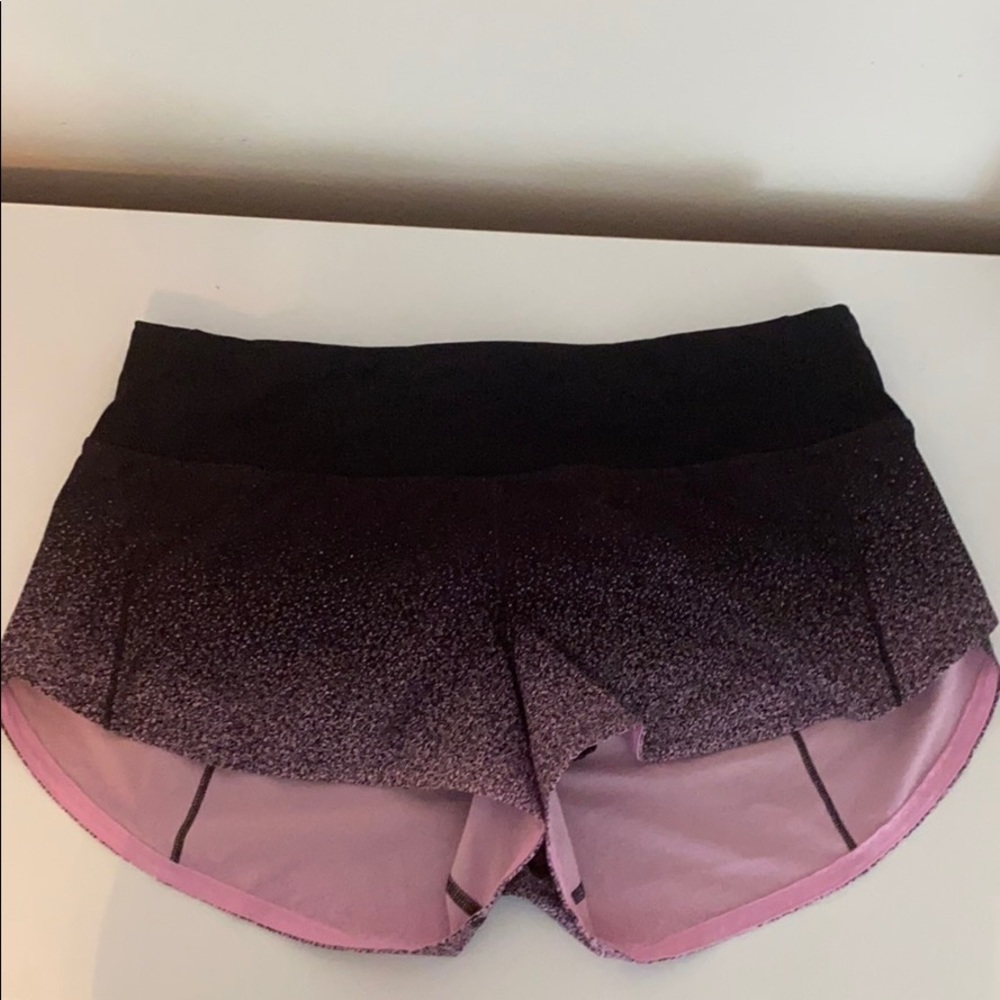 read description! Lululemon speed up shorts 2.5”!